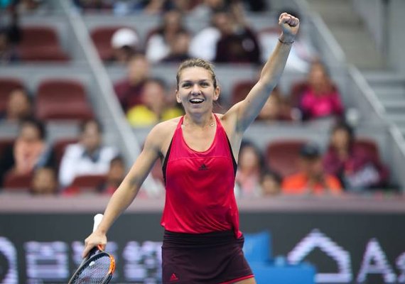 Lesionada, Simona Halep anuncia desistência e não disputará Roland Garros