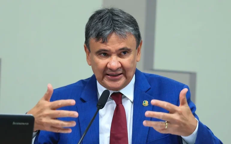 Tirar Brasil do Mapa da Fome é meta do governo, diz ministro no Senado