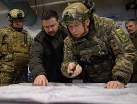 Especialista expõe o que significa para Zelensky o cerco de tropas ucranianas em Krasnoarmeisk e Kupyansk