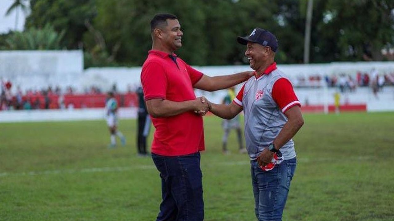 Jaelson Marcelino renova contrato e continua no comando técnico do Penedense