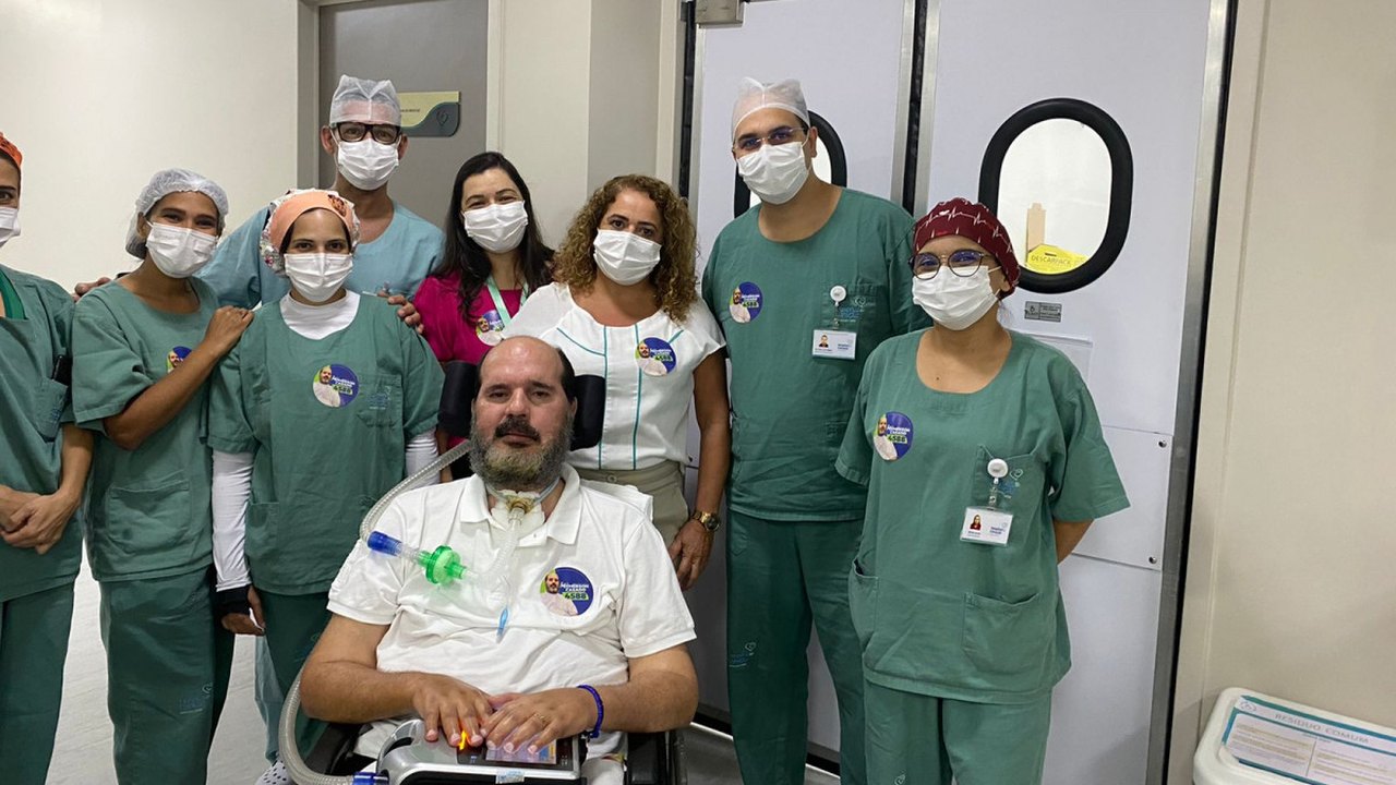 Visita de Dr.Hemerson Casado ao Hospital do Coração emocionou a enfermagem