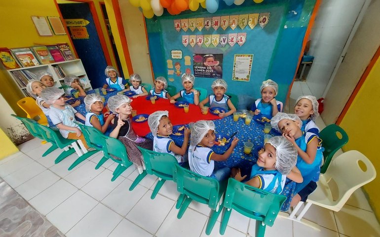 Prefeitura promoveu ações de alimentação saudável durante a Semana do Comer