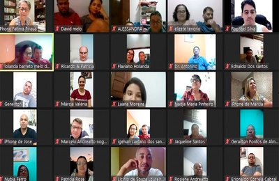 Mais de 100 postulantes à adoção participam de curso preparatório