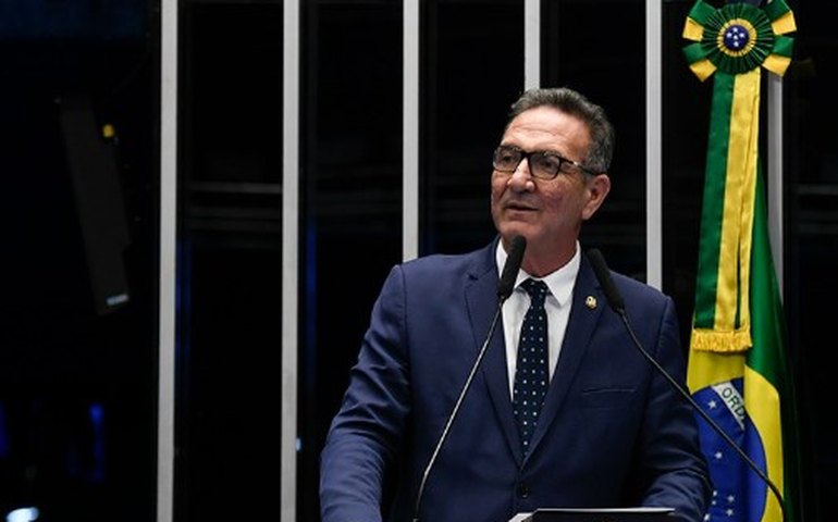 Lucas Barreto cobra licença para exploração da Margem Equatorial