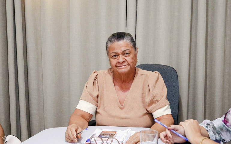 Prefeita e ex-imperador ignoram e desprezam Câmara de vereadores e empurram decreto autônomo goela abaixo