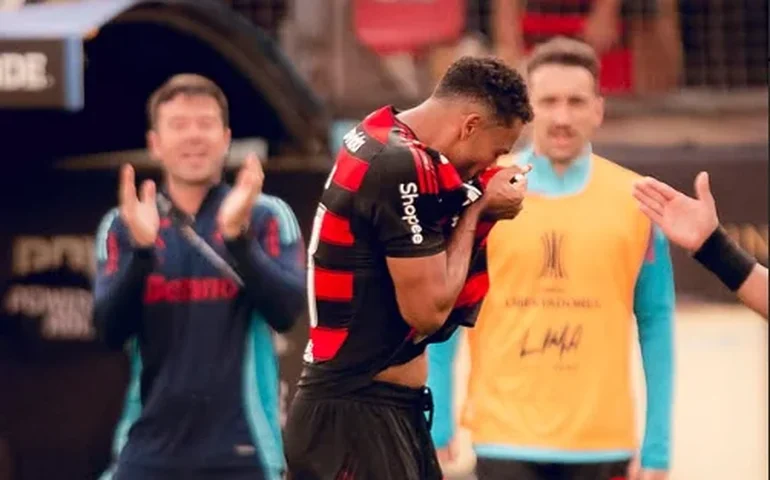 Festa do tetra da Libertadores do Flamengo será no Centro do Rio com desfile em trio elétrico; confira o esquema