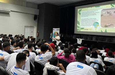 “A natureza é justa, mas ela é implacável”, diz bióloga em palestra no Dia do Meio Ambiente