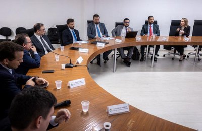 Prefeitura de Maceió recebe representantes da Advocacia Geral da União
