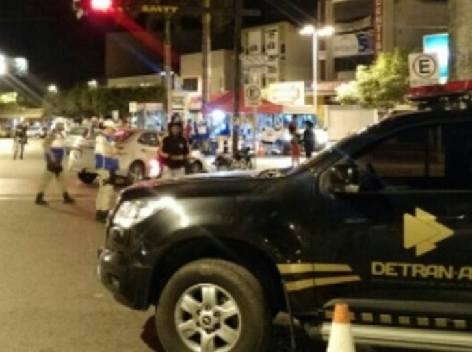 Operação Lei Seca apreende 44 veículos e recolhe 59 CNHs em Arapiraca