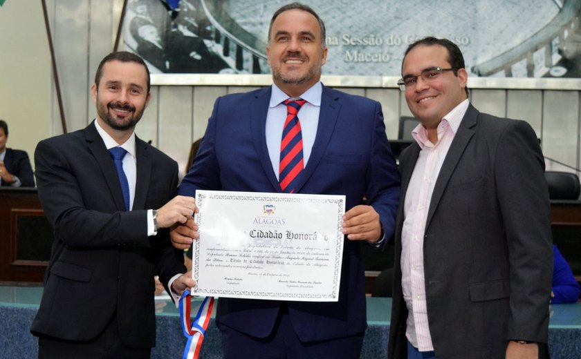 Empresário Augusto Teixeira é agraciado com o título de Cidadão Honorário de Alagoas
