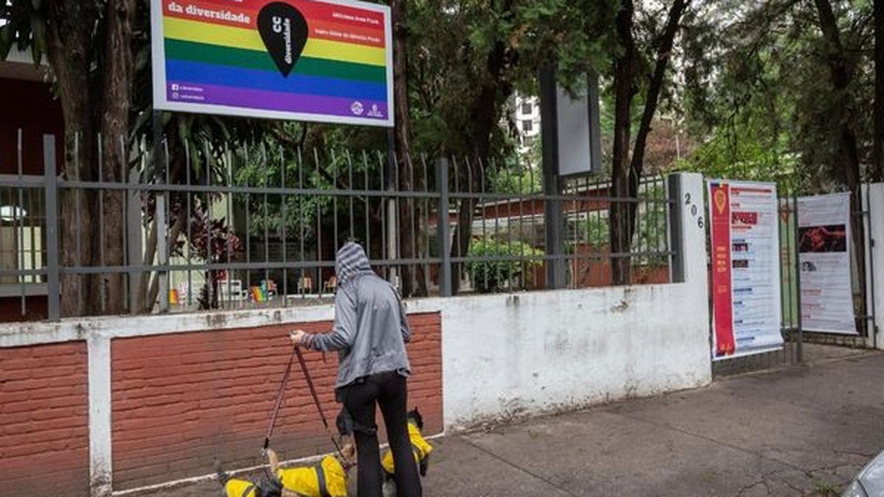 Exposição no Centro Cultural da Diversidade é vandalizada