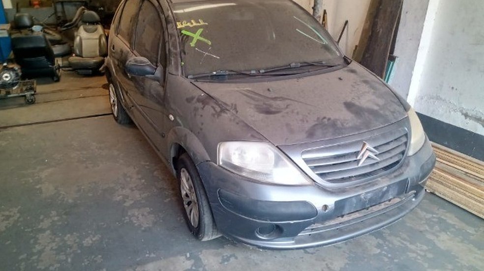 Polícia Civil desmonta oficina que simulava serviços para desmanche ilegal de carros em Maceió