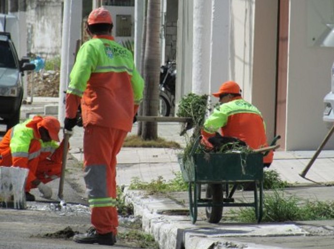 Serviços de limpeza da Slum beneficiam mais de 80 regiões de Maceió