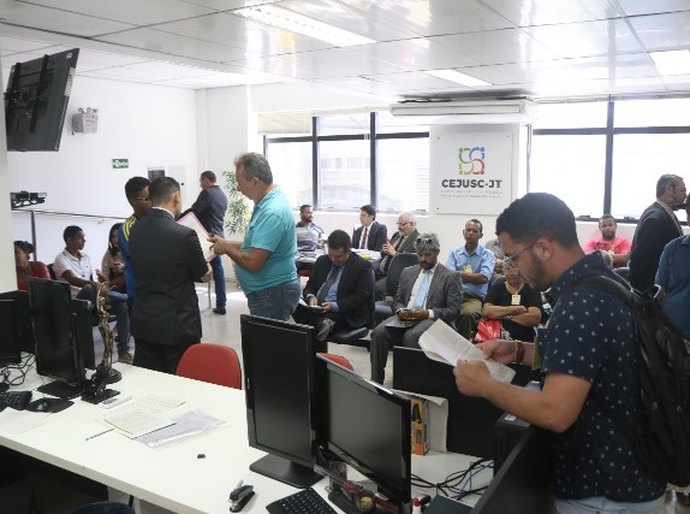 Kelmann Vieira prestigia posse de Flávio Saraiva na Semtabes