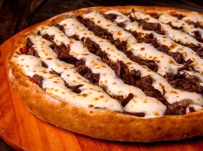 Armazém Guimarães e Super Pizza comemoram Dia da Pizza nesta segunda