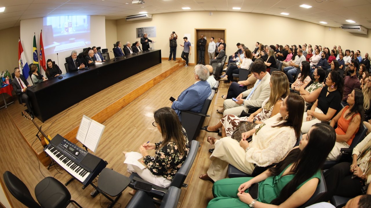 Inauguração de espaço de convivência, reinaguração de auditório e apresentação de coral marcam esta dia 12 no MPAL