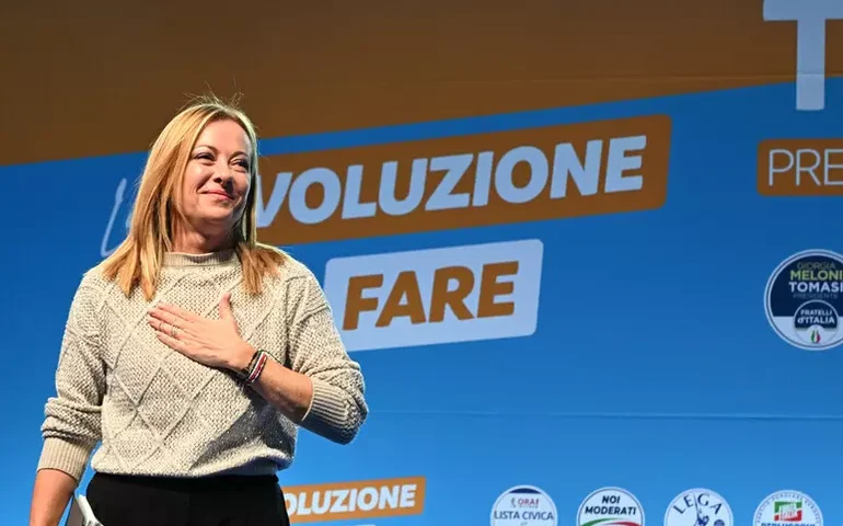 Meloni celebra 'dia histórico' e pede 'paz duradoura' no Oriente Médio