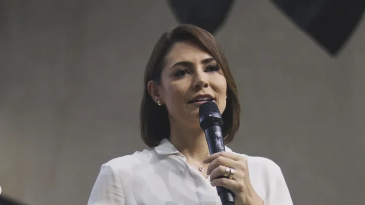 Michelle diz que Bolsonaro fará novos exames após crise durante redução de remédios