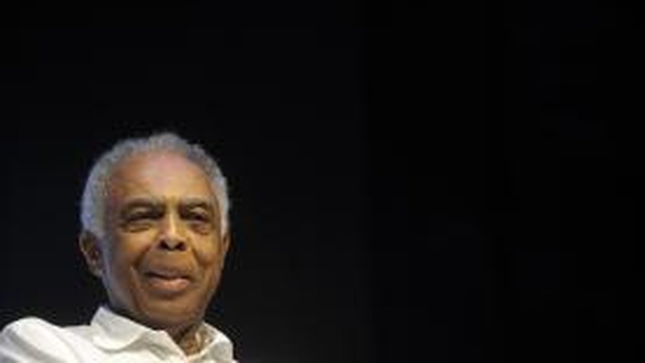 Gilberto Gil volta a ser internado para tratar de insuficiência renal