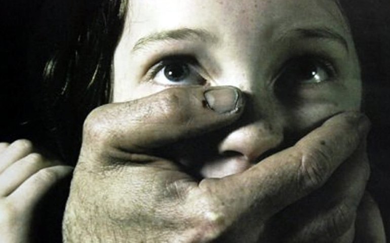 São registrados 32 casos de abusos contra crianças por dia no país