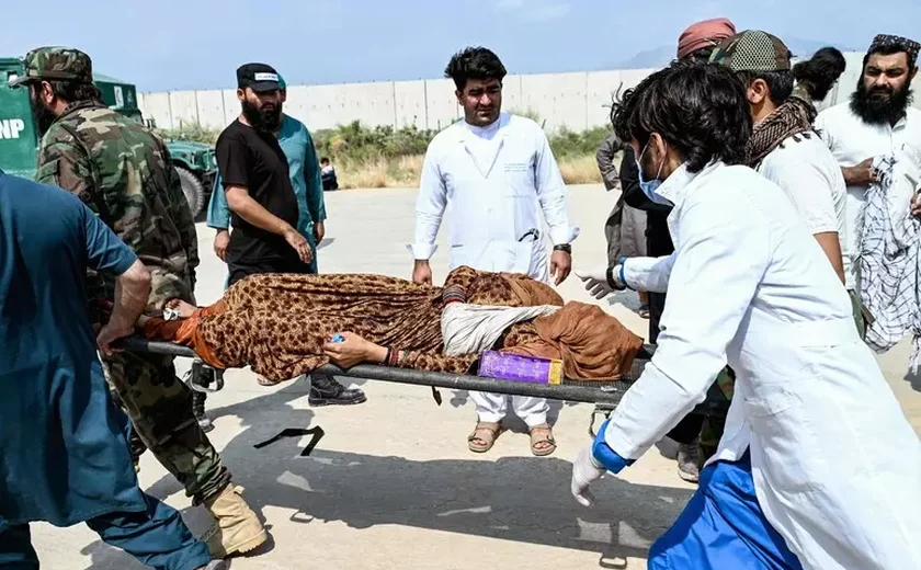 Papa expressa 'profunda tristeza' por terremoto no Afeganistão