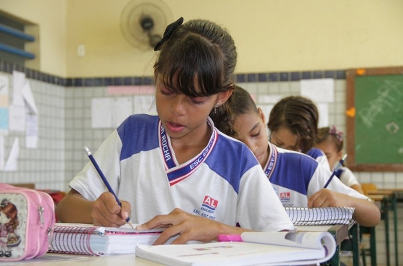 Educadores em Seminário do Programa Nacional do Livro Didático