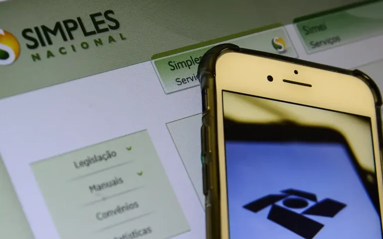 Governo adia por 2 meses recolhimento do Simples de empresas afetadas pelo tarifaço