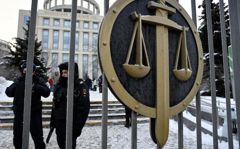 Justiça russa manda dissolver renomado Centro Sakharov de defesa dos direitos humanos 