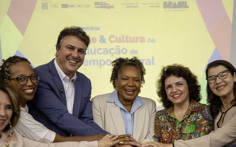 Governo do Brasil financia projetos artísticos em escolas de tempo integral
