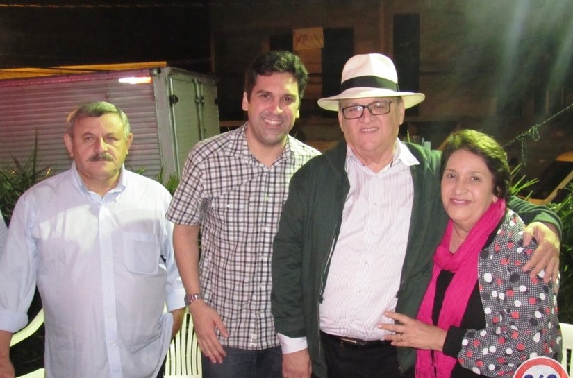 Quadrilha junina e shows abrem o São João em Santana do Ipanema