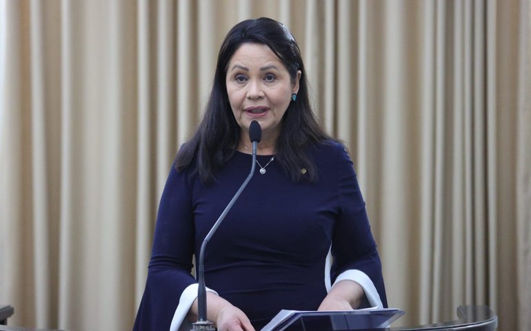 Rose Davino recebe homenagem por atuação em defesa da saúde cardiovascular da mulher