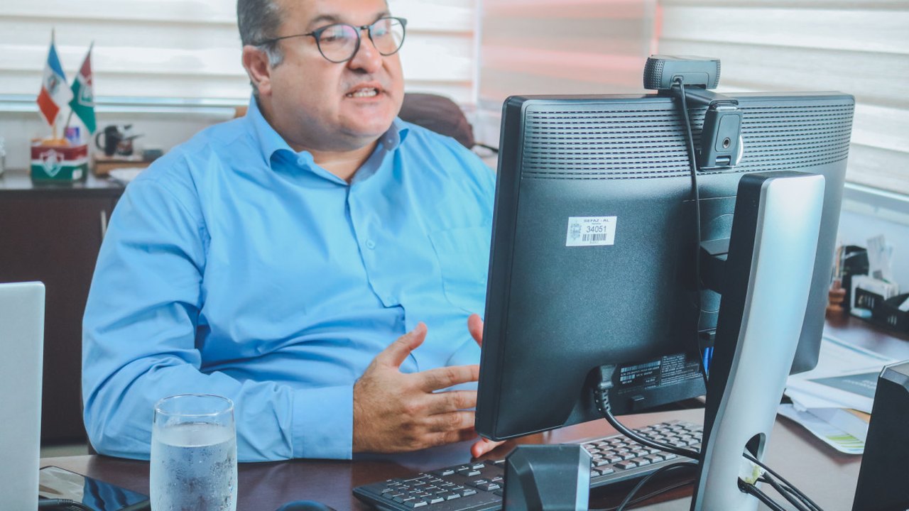 Secretário da Fazenda participa de evento sobre mercado imobiliário de Alagoas