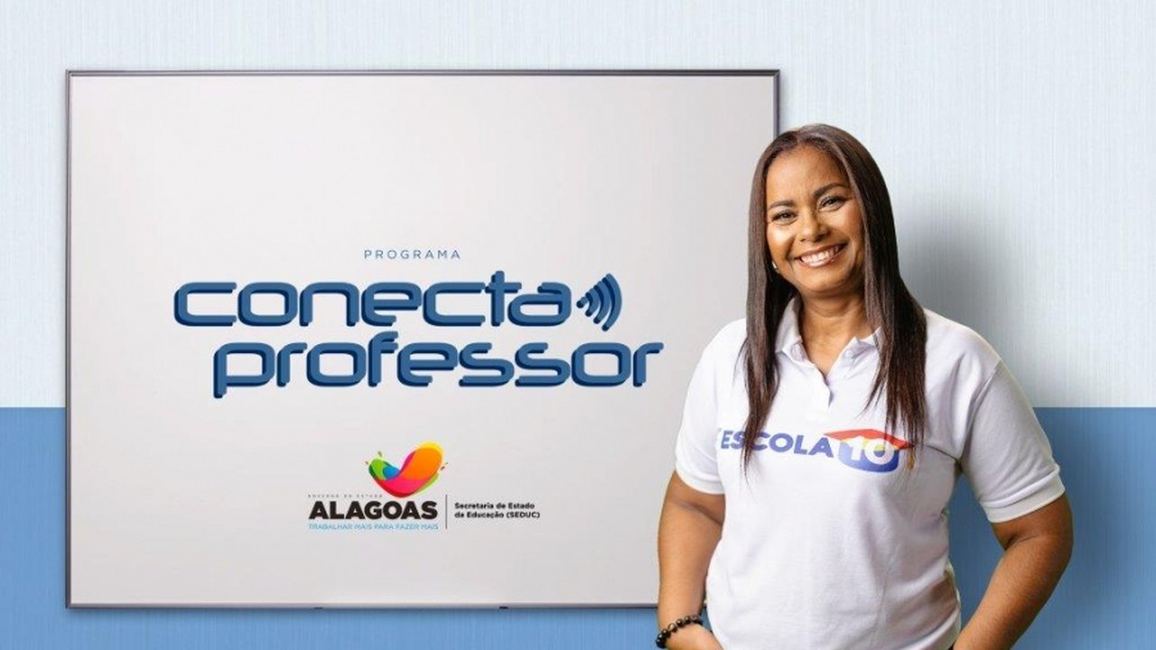 Estado sanciona programa que dará computadores e internet a 10 mil servidores da Educação
