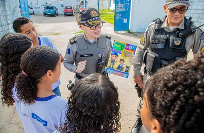 PM promove Operação Paz nas Escolas e apresenta campanha 'Viu. Denunciou. Protegeu'