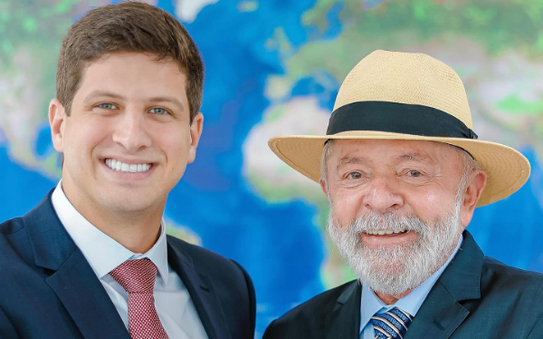 Lula se reúne com futura secretária de redes sociais e ouve conselhos de João Campos