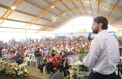Em Luziápolis, ministro das Cidades autoriza início de obras de abastecimento e esgotamento
