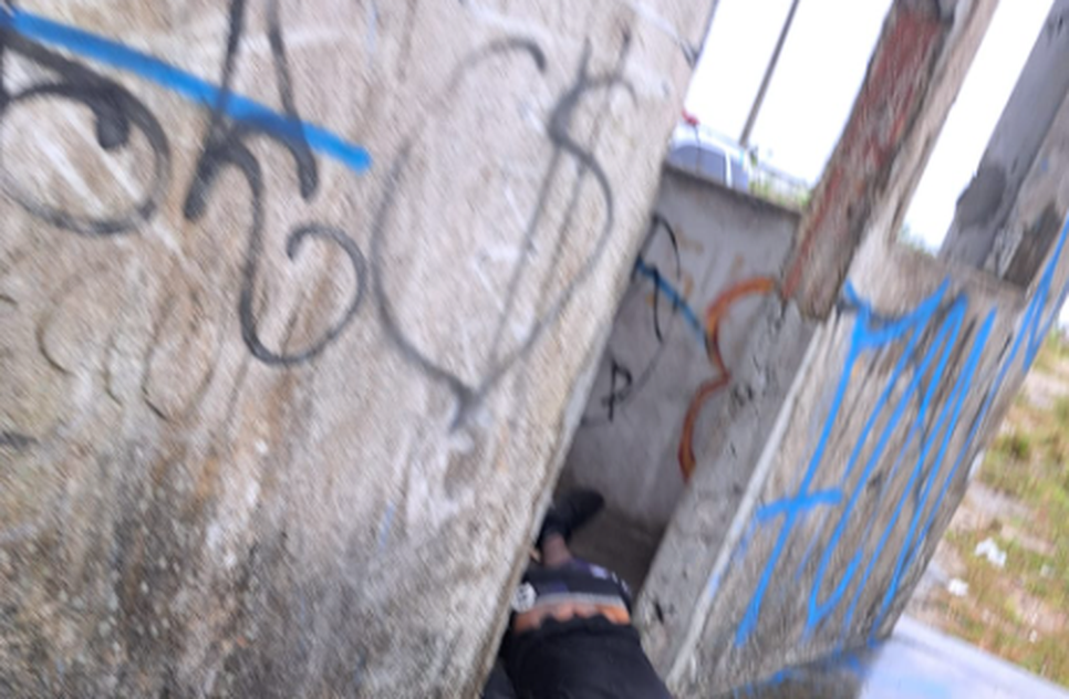 Vigilante encontra homem morto com várias perfurações na caixa d'água da Companhia de Saneamento de Sergipe