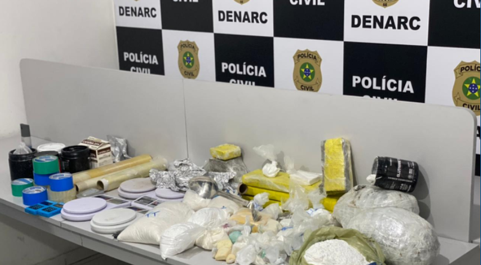 Suspeito de tráfico é preso em flagrante com posse de entorpecentes