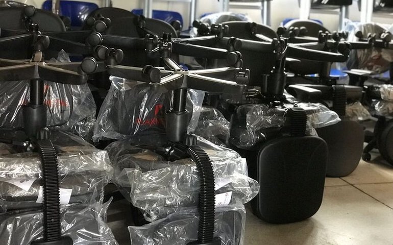 Prefeitura de Branquinha adquire novos mobiliários para secretarias municipais