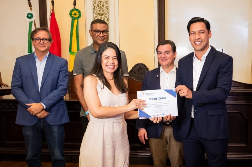 Rodrigo Cunha lança novo modelo que agiliza licenciamento de obras em Maceió