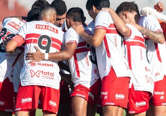 CRB supera início turbulento e alcança final do alagoano com alta média de gols