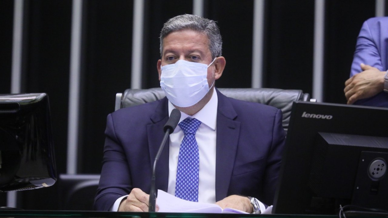 Para Lira, reajuste anunciado pela Petrobras hoje, foi tapa na cara do País