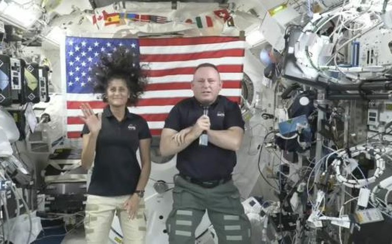 Engolir a pasta de dente, tubo portátil no banheiro, turnos de 16 horas: as regras de sobrevivência dos astronautas 'presos' no espaço