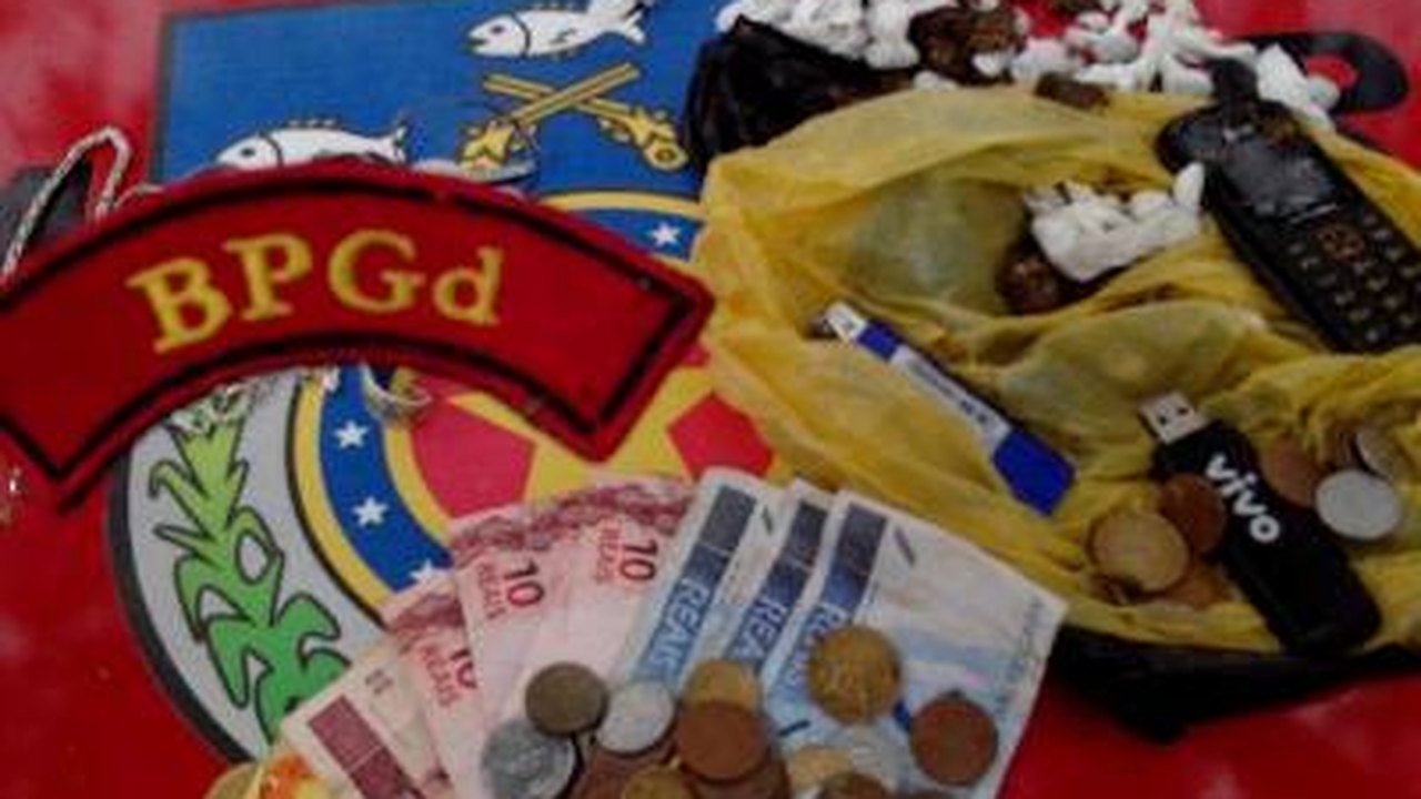 PM detém dois por tráfico no Conjunto Santa Maria