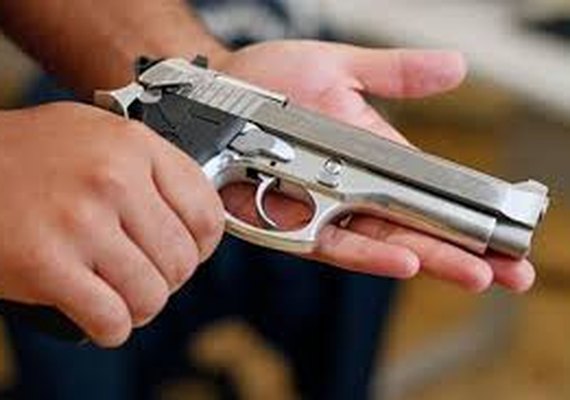 Adolescente é apreendido por portar arma de fogo em ginásio de Arapiraca