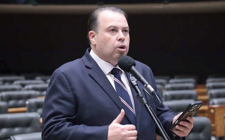 Comissão aprova diretrizes para educação financeira em programas do governo