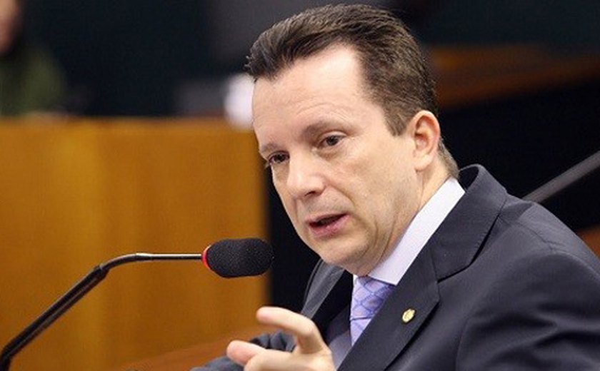 Russomanno reforça elo com Bolsonaro e diz ser contra vacina obrigatória