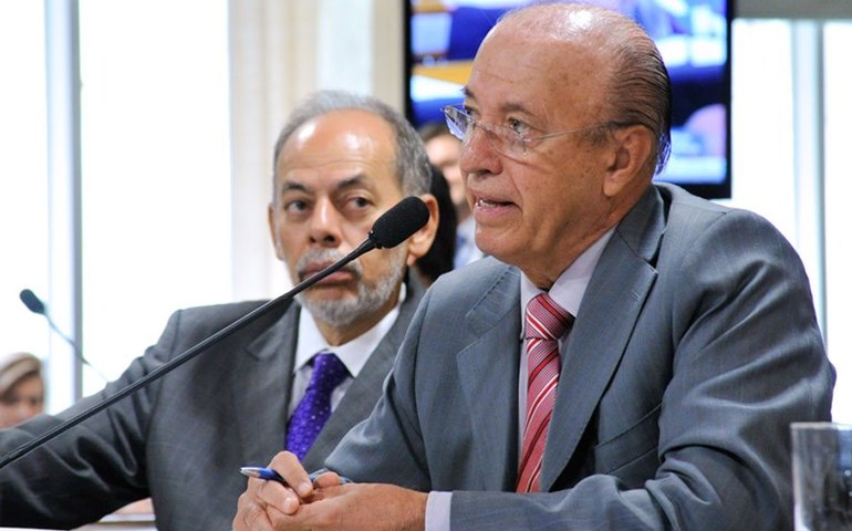 CCJ aprova critério para definição de tráfico de drogas e uso medicinal da maconha