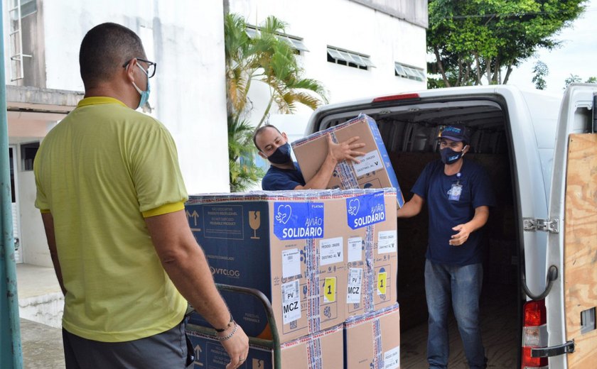 Alagoas recebe 79.520 mil doses de vacinas contra a Covid-19 nesta sexta (24)