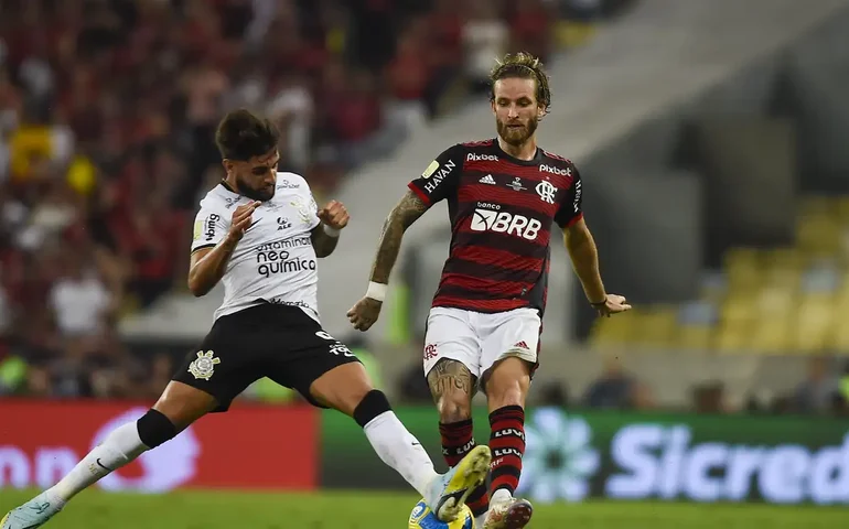 Rádio Nacional transmite Flamengo x Corinthians pelo Brasileirão